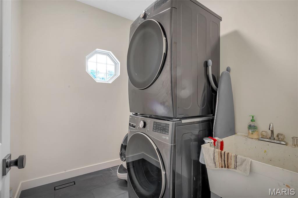 519 Castle Ridge Drive