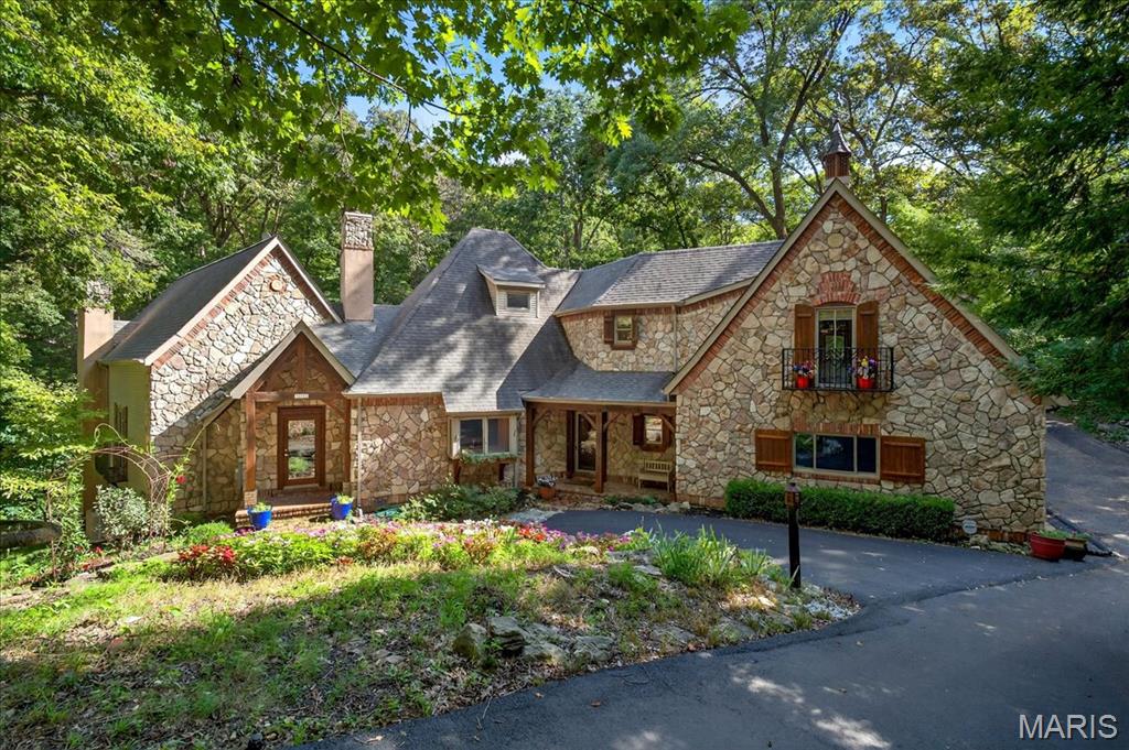 832 Stone Bridge Springs Drive