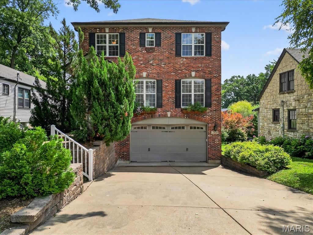 2528 Pocahontas Place