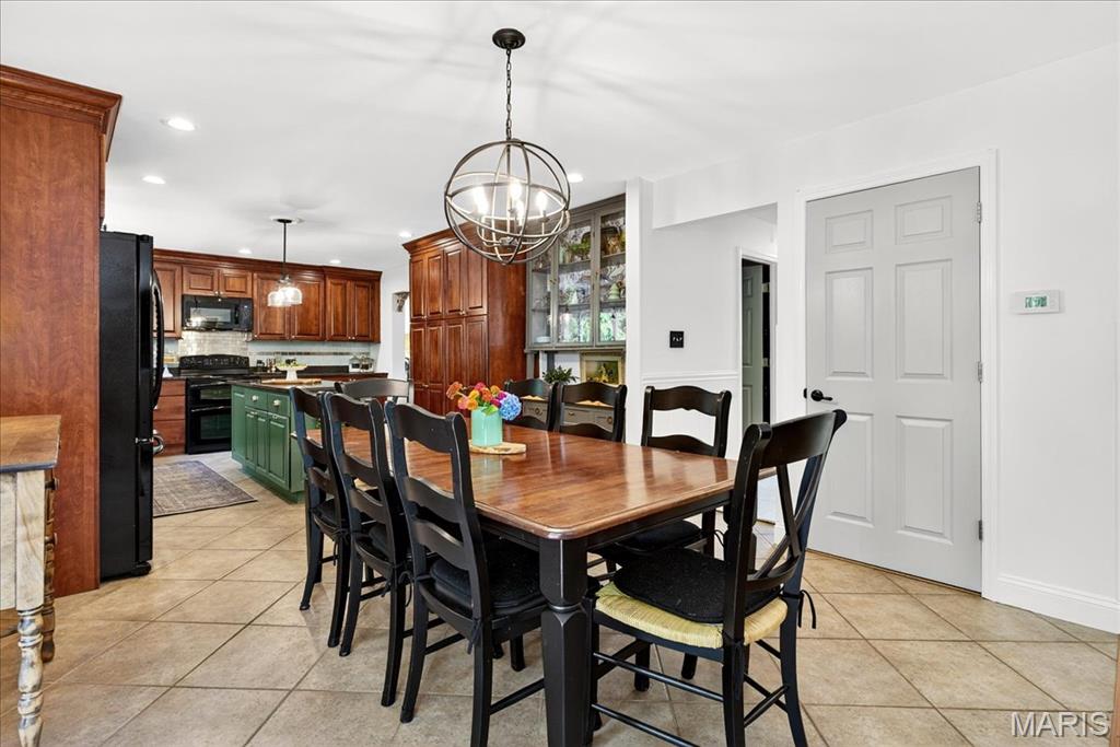 3987 Poppy Marie Lane