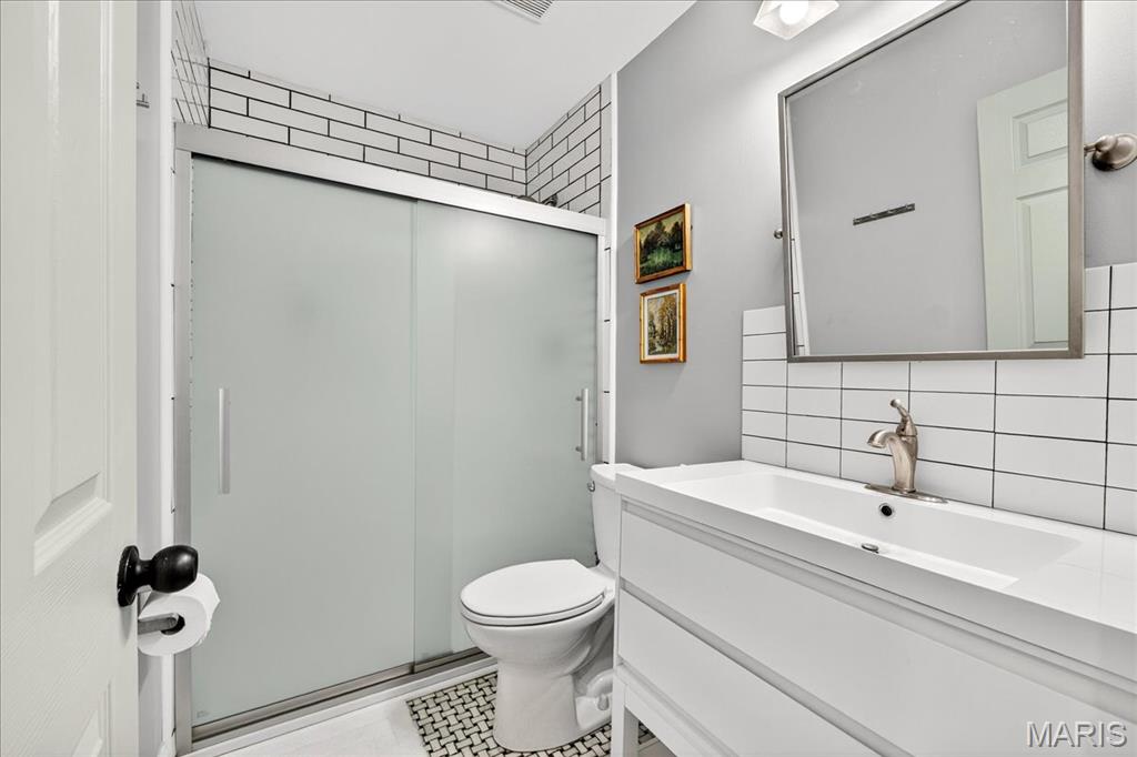 3987 Poppy Marie Lane