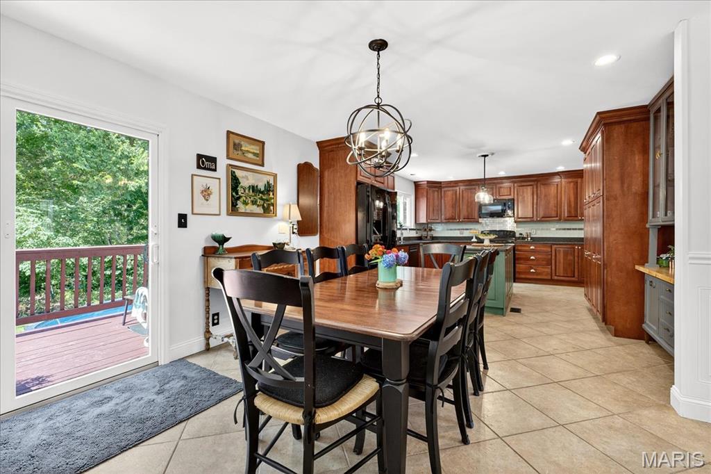 3987 Poppy Marie Lane