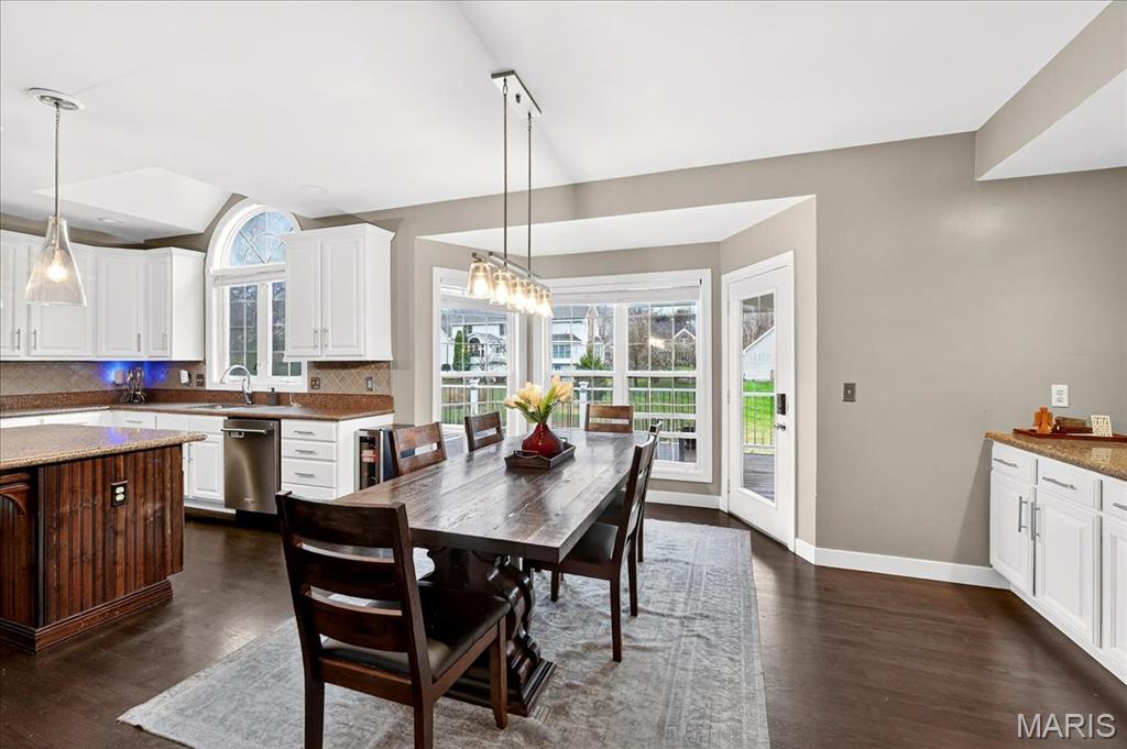 1460 Highland Valley Drive