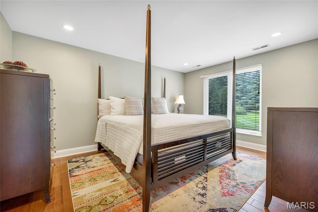 924 Forest Lake Court