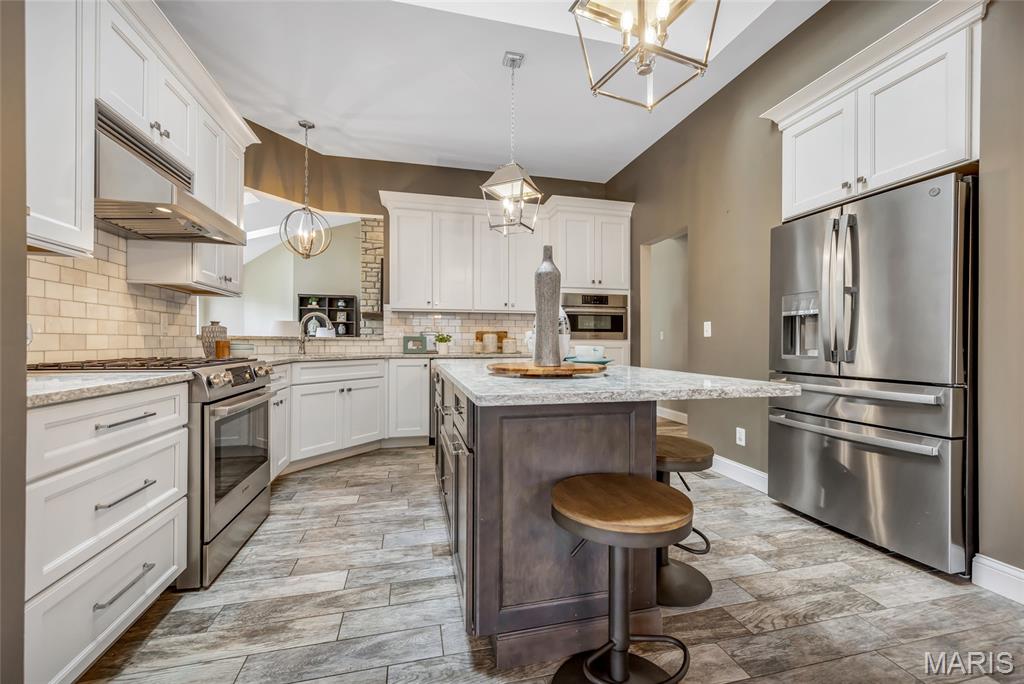 924 Forest Lake Court