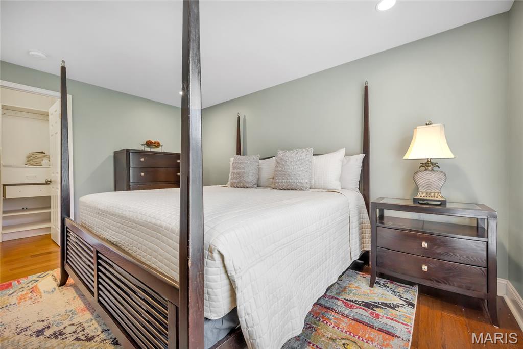 924 Forest Lake Court