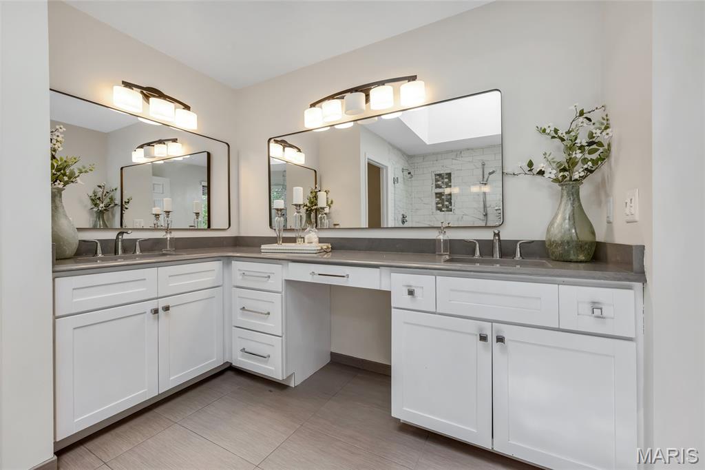 924 Forest Lake Court