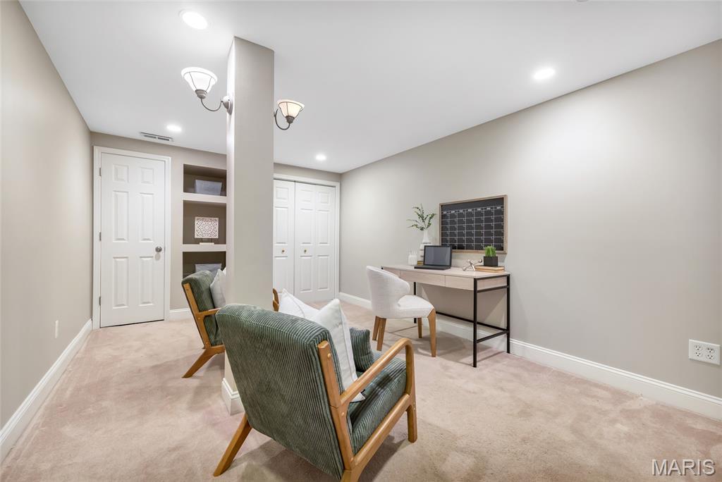 924 Forest Lake Court