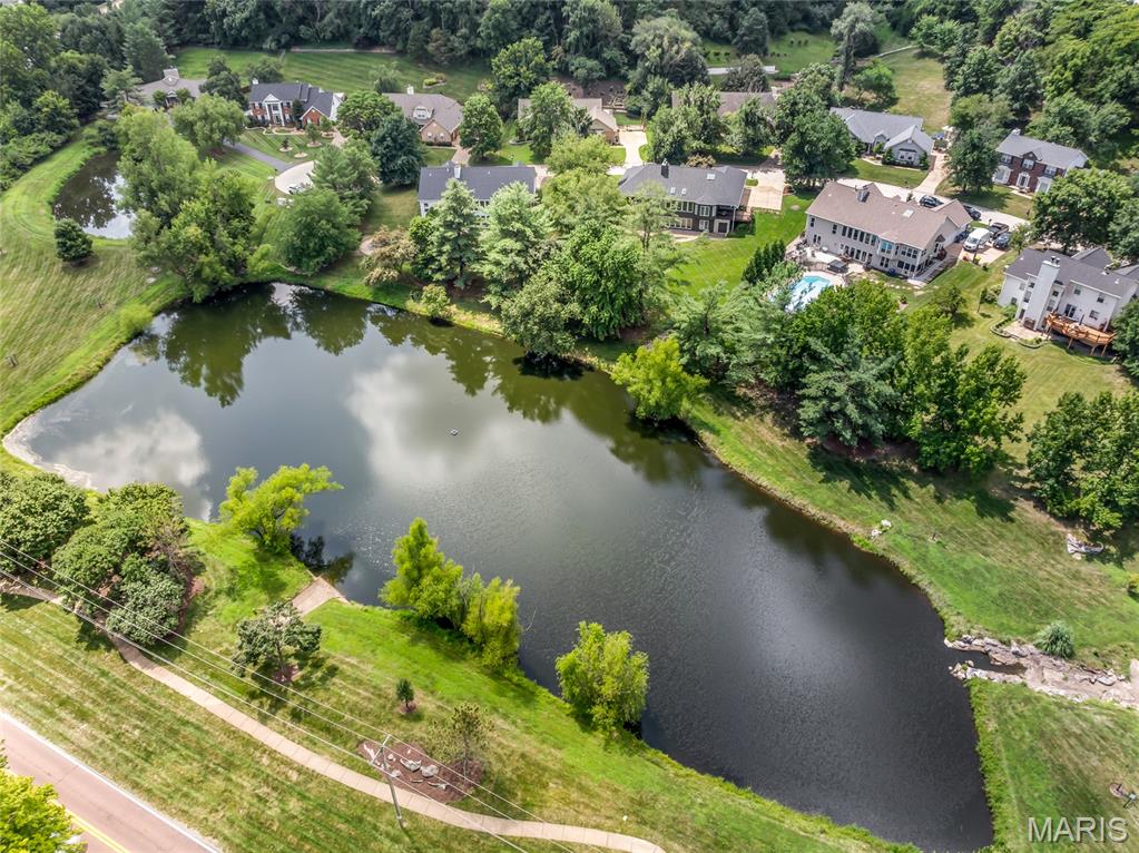 924 Forest Lake Court