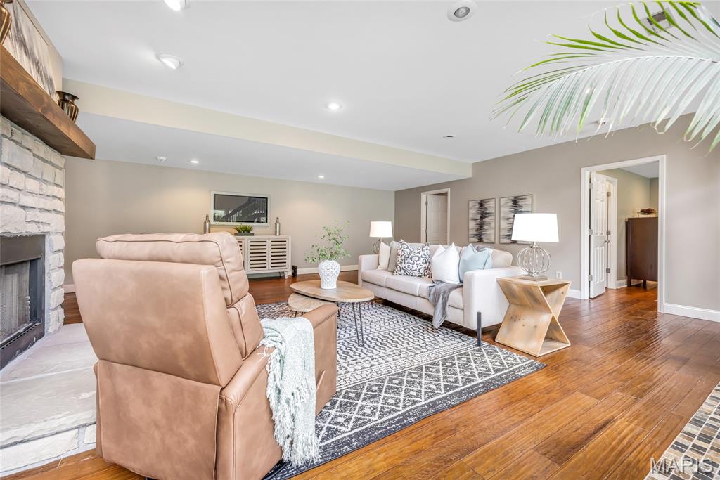 924 Forest Lake Court