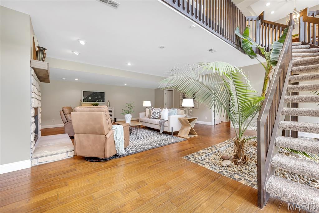 924 Forest Lake Court