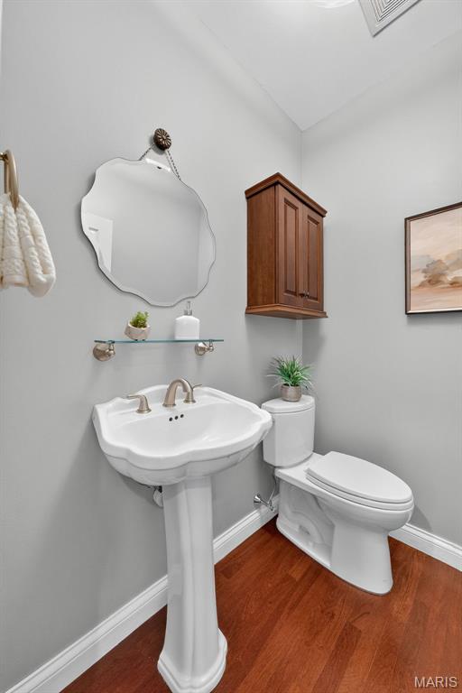 1001 Scarlet Bend Court