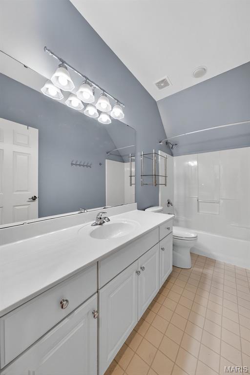 1001 Scarlet Bend Court