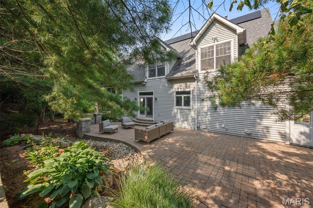 1001 Scarlet Bend Court