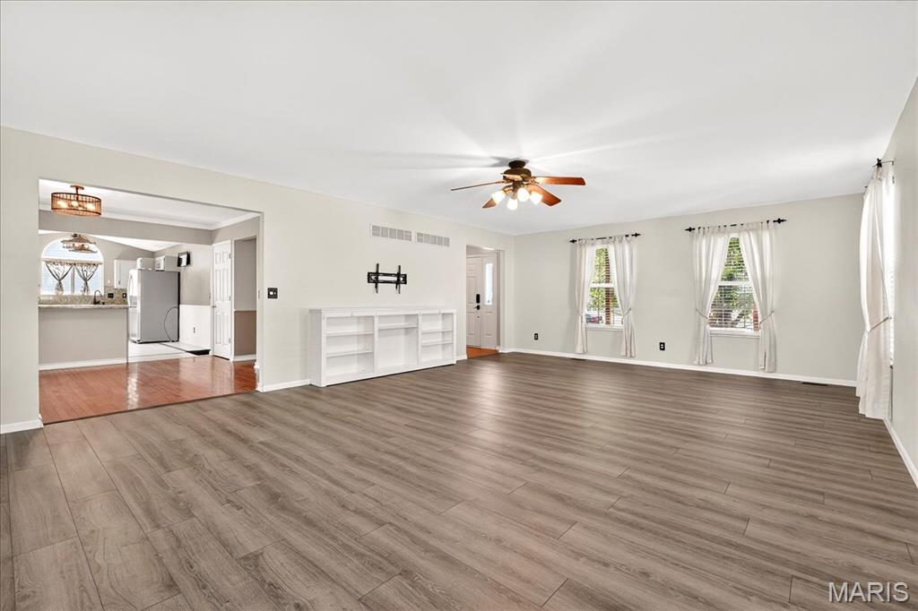 4022 Cambridge Crossing Drive