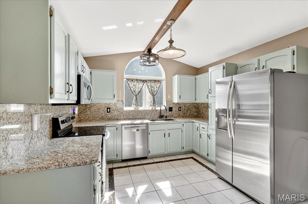 4022 Cambridge Crossing Drive