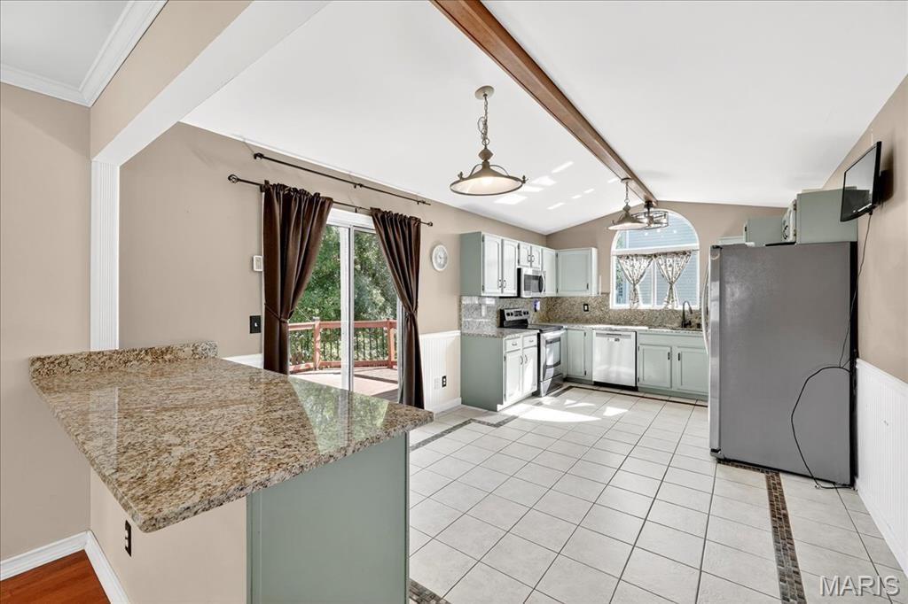 4022 Cambridge Crossing Drive