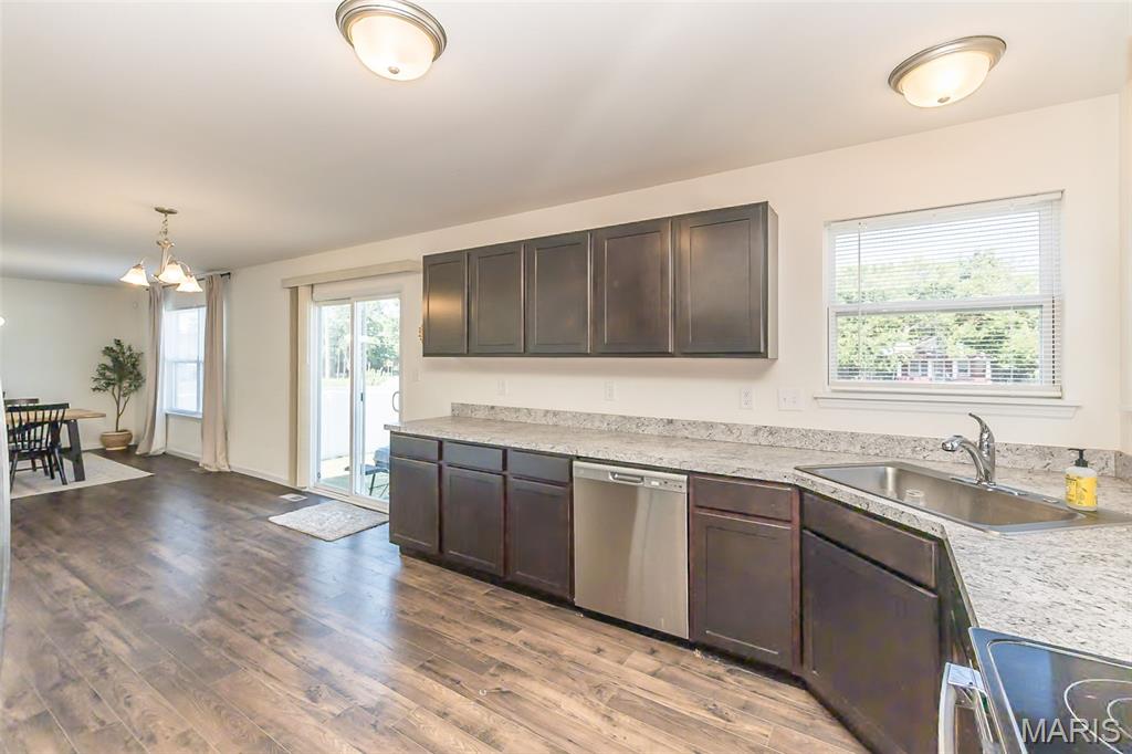 1237 Eskridge Lane