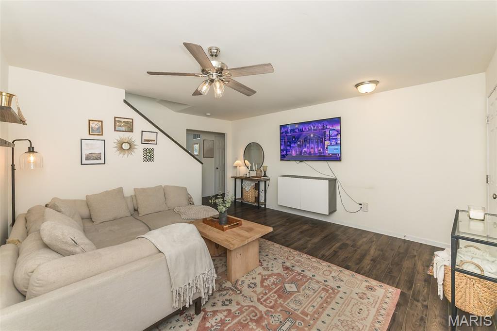 1237 Eskridge Lane