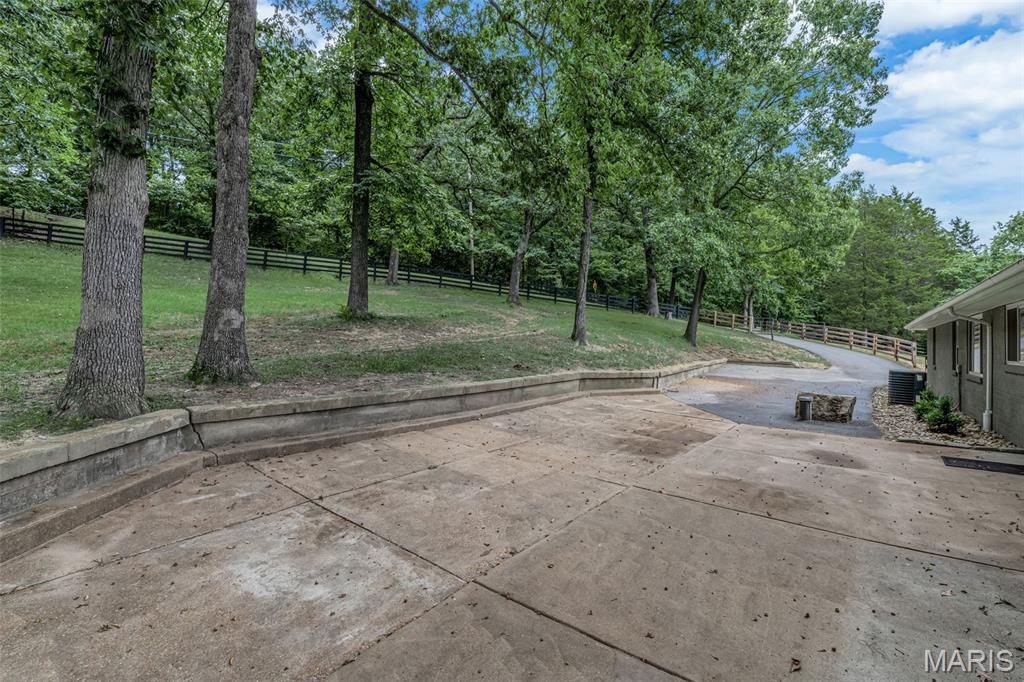 1336 & 1318 Pond Road Road
