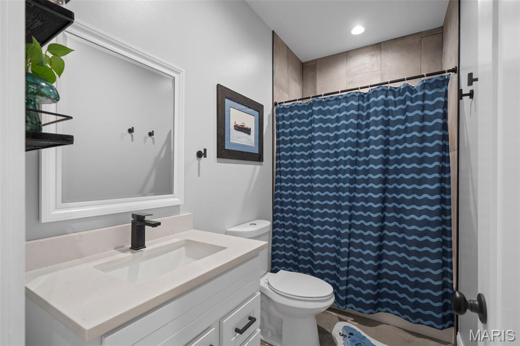 2250 S Jefferson Avenue