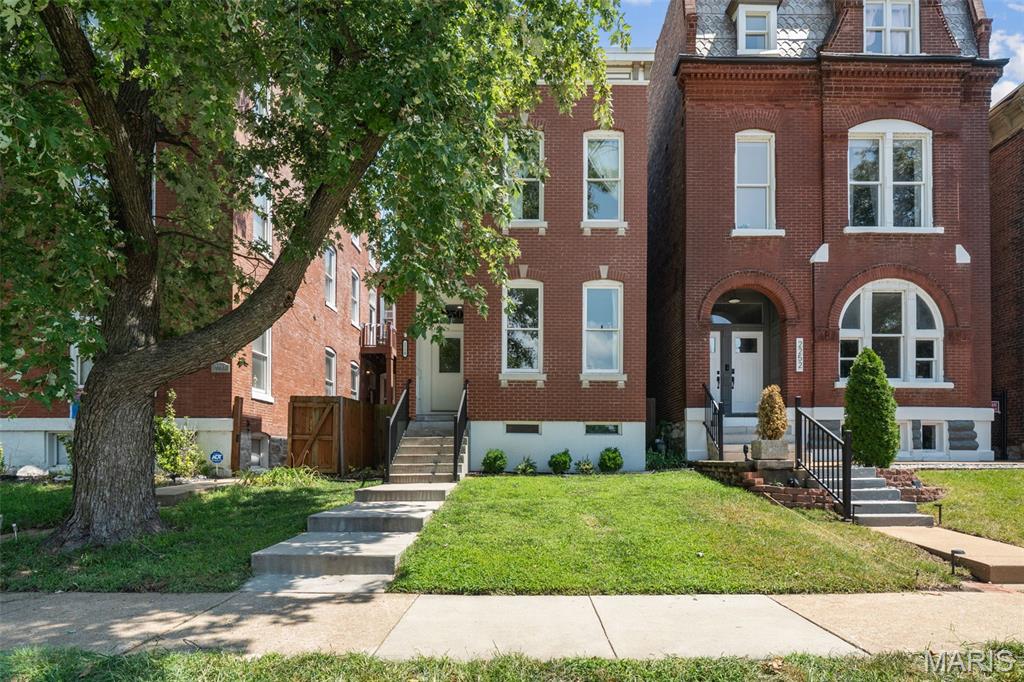 2250 S Jefferson Avenue