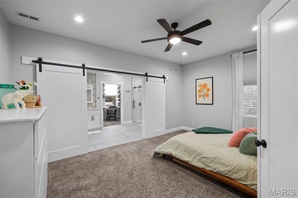 2250 S Jefferson Avenue