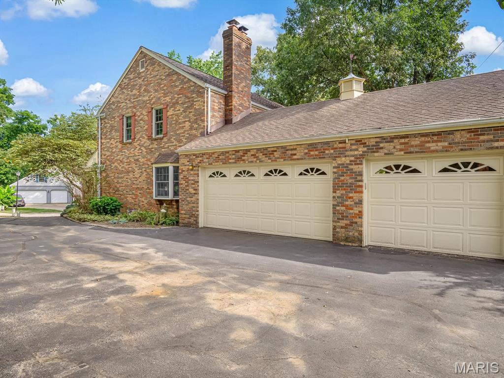 307 John Henry Street