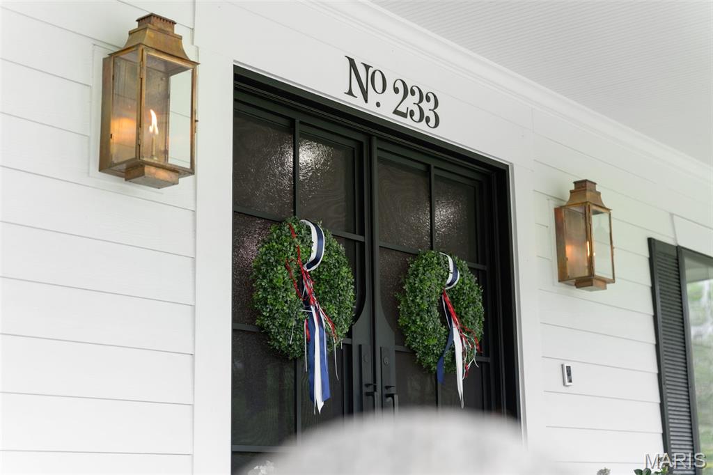 233 Whiting Lane