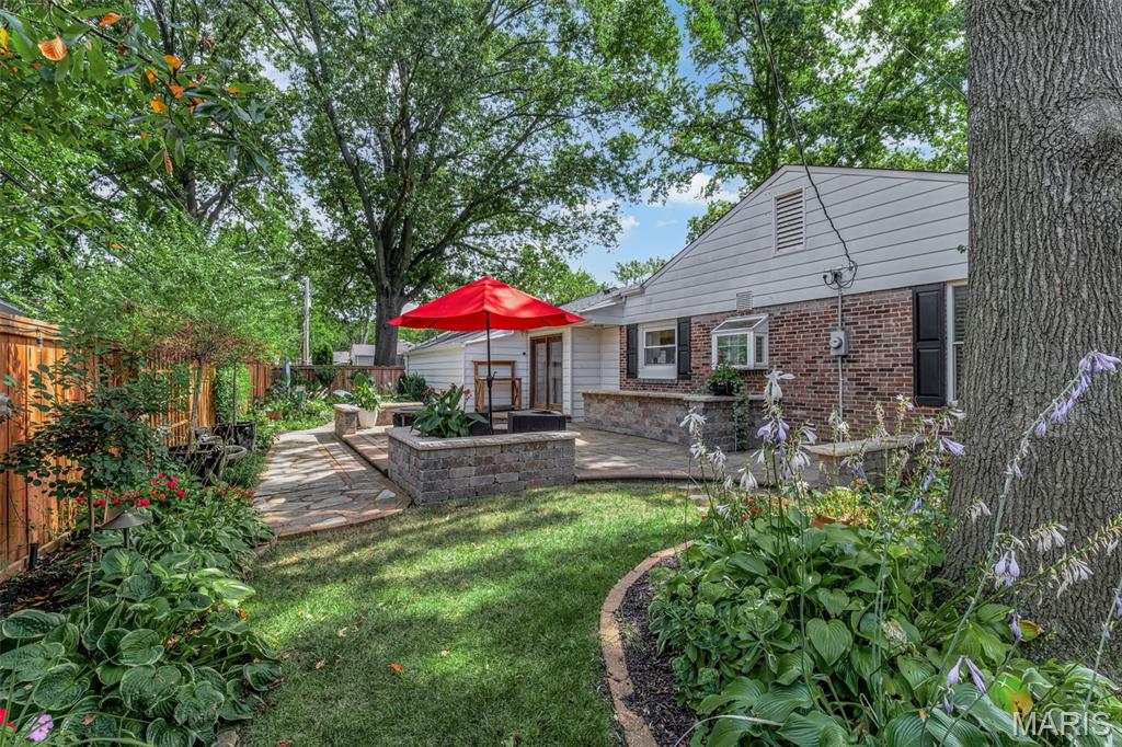 533 Bedford Oaks Drive