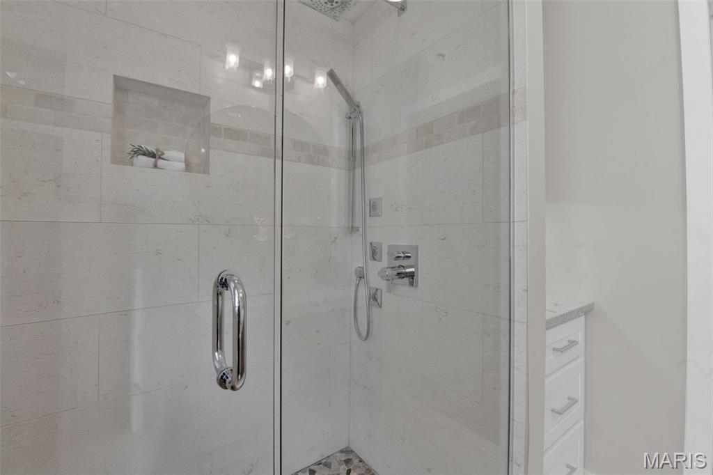 533 Bedford Oaks Drive