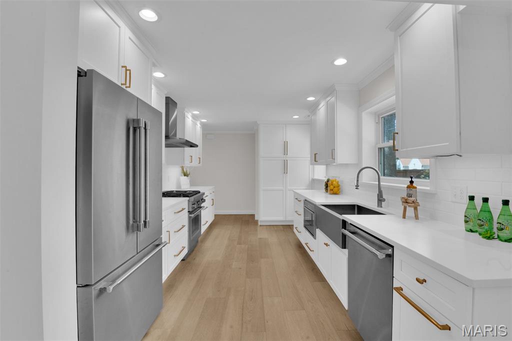 533 Bedford Oaks Drive