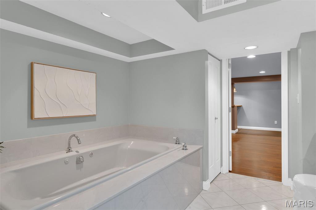 533 Bedford Oaks Drive