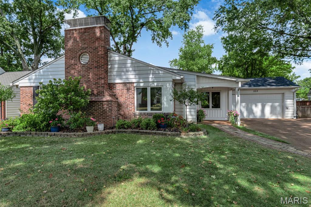 533 Bedford Oaks Drive