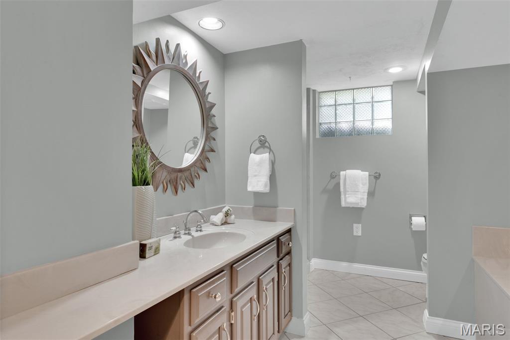 533 Bedford Oaks Drive