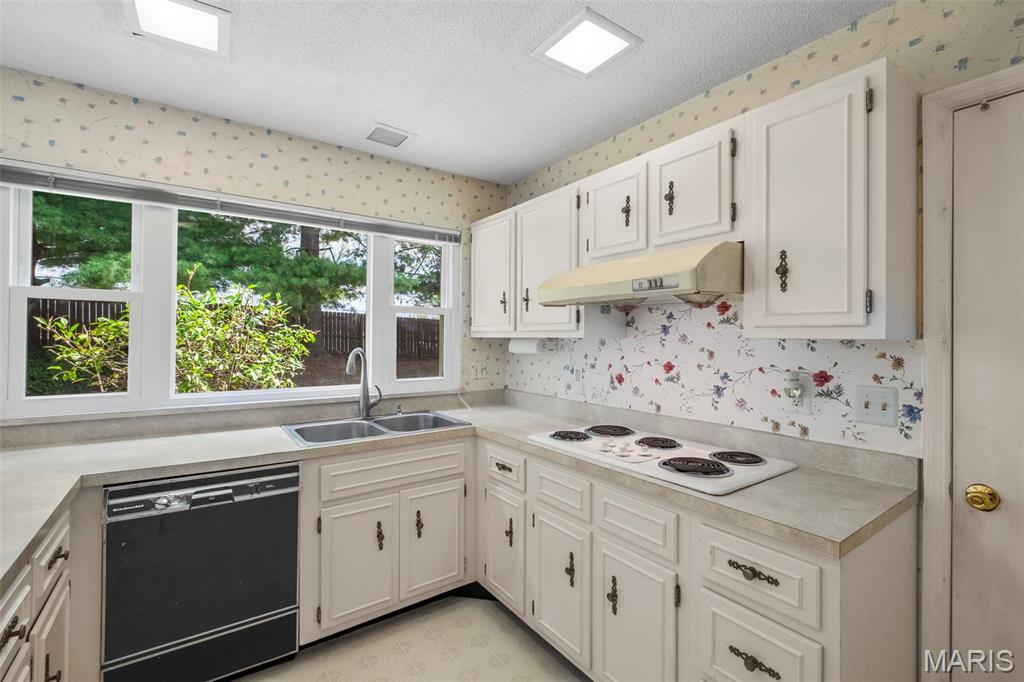 1702 Pensacola Drive