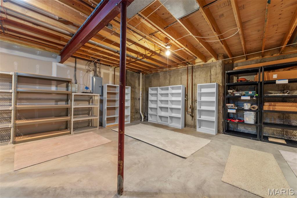 1515 Lace Bark Court