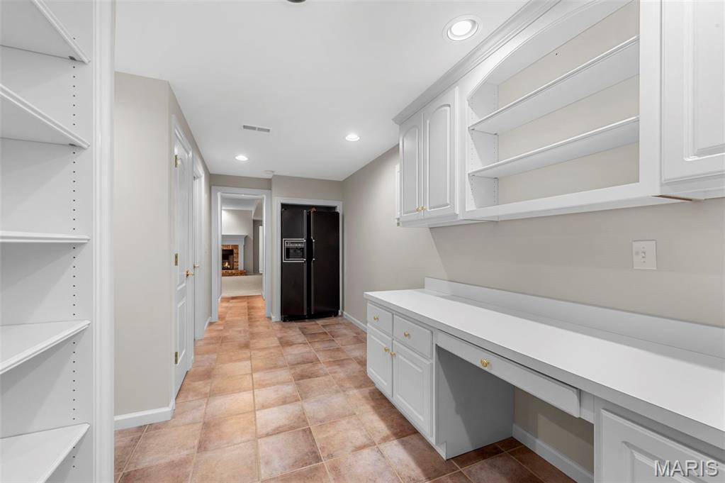 1515 Lace Bark Court