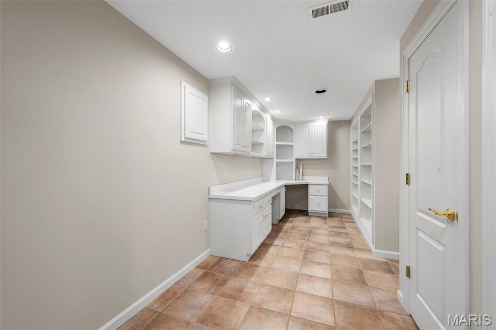 1515 Lace Bark Court