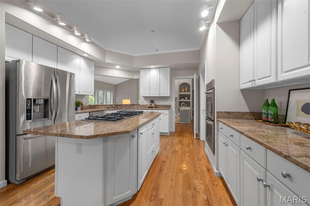 1515 Lace Bark Court