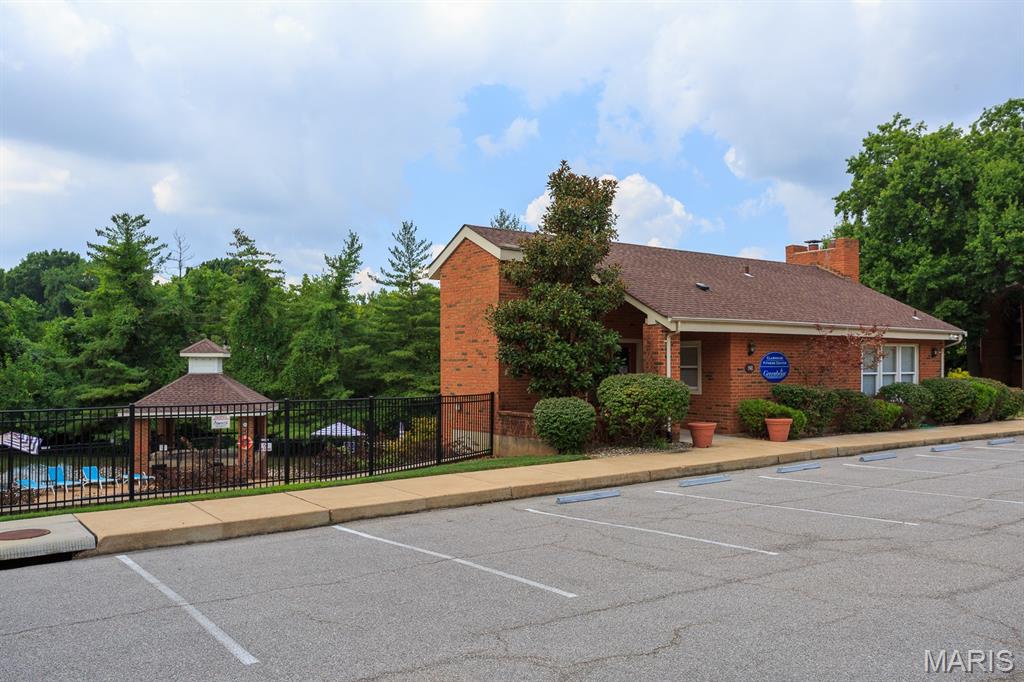 1926 Hunting Lake Court Unit: 304