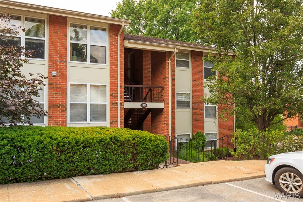 1926 Hunting Lake Court Unit: 304