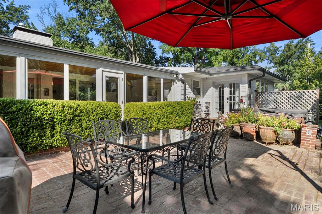 10228 Thornwood Drive