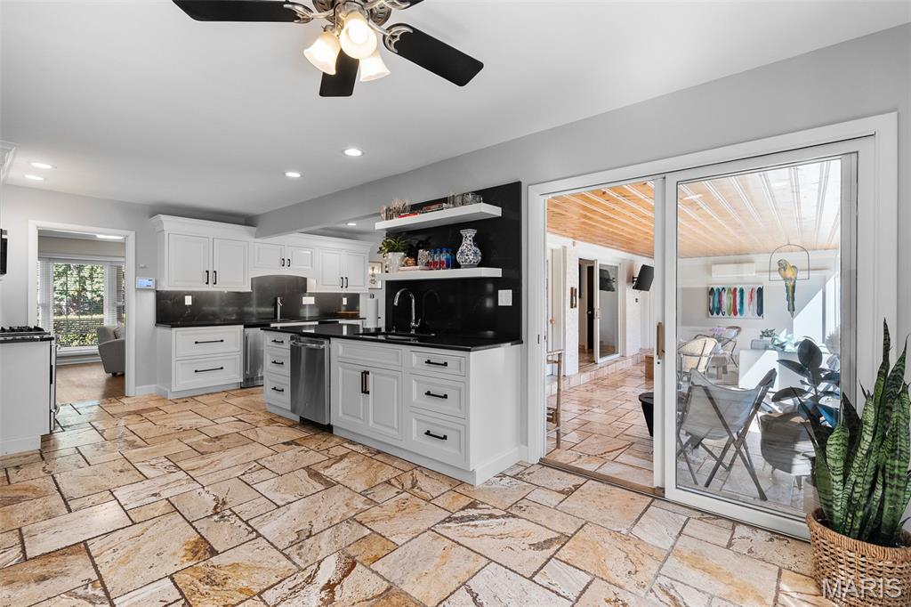 10228 Thornwood Drive