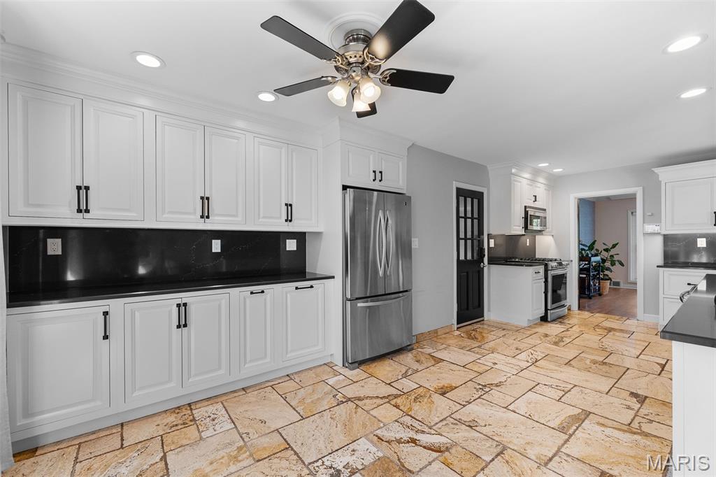 10228 Thornwood Drive