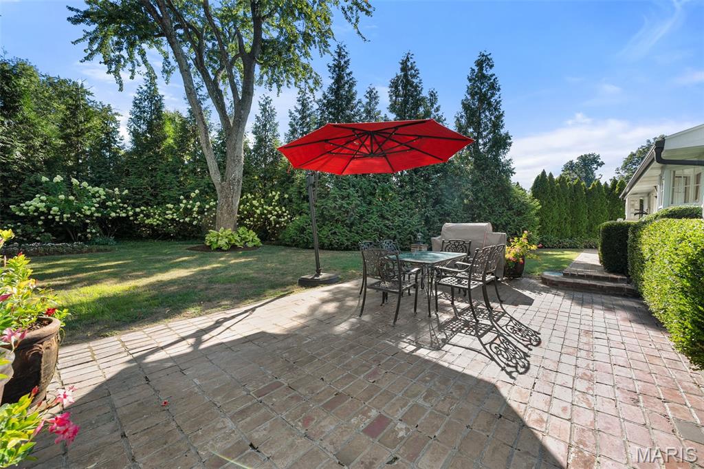 10228 Thornwood Drive