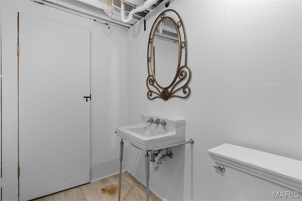 10228 Thornwood Drive