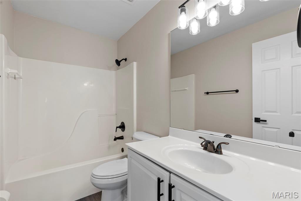 1362 Hunters Hollow Court