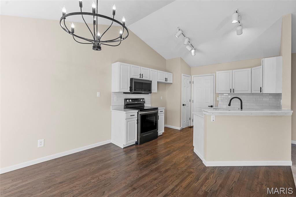 1362 Hunters Hollow Court