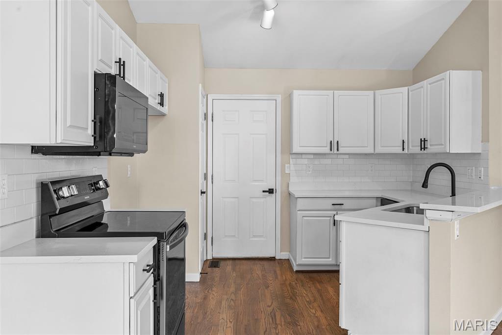 1362 Hunters Hollow Court